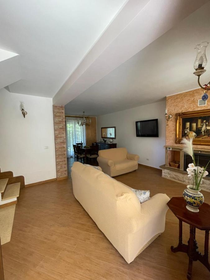 Villetta Climene Apartment Giardini Naxos Exteriér fotografie